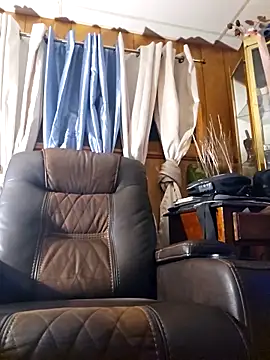 hungverrec online show from September 2025 07:02:02 AM