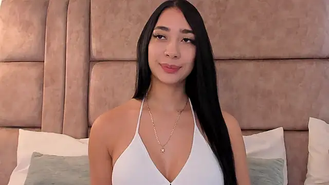 Snapshot of julieta_jewel chatting on December 2024 01:33:02 PM julieta jewel online show from December 2024 01:33:02 PM