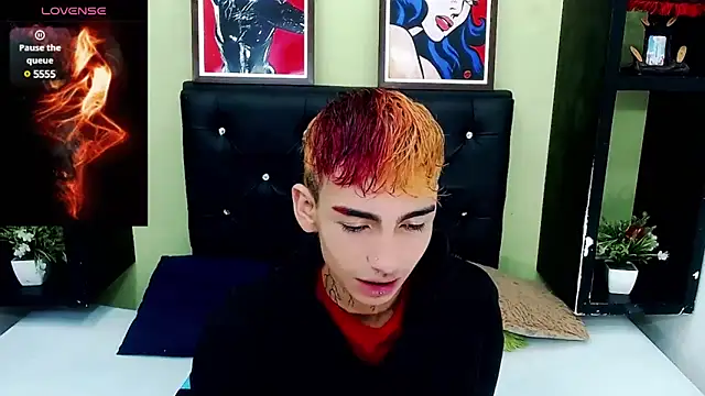 ttimy x boy online show from March 2025 08:00:02 PM