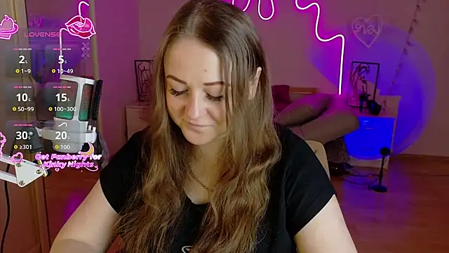 LizzyShine online show from December 2025 11:15:01 AM