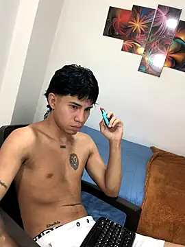 logannth online show from October 2025 04:08:02 PM