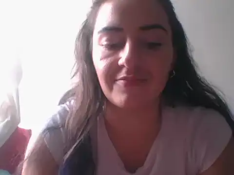  karlie kloss  online show from January 2025 09:16:01 PM