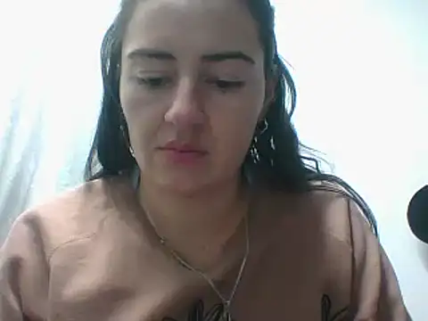  karlie kloss  online show from January 2025 01:52:01 AM