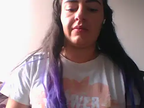  karlie kloss  online show from January 2025 08:41:01 PM