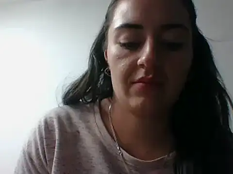  karlie kloss  online show from January 2025 12:47:01 AM