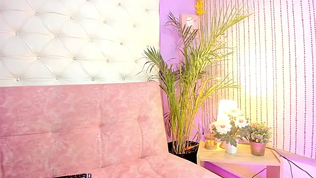 emaa lambert online show from March 2025 07:05:02 PM