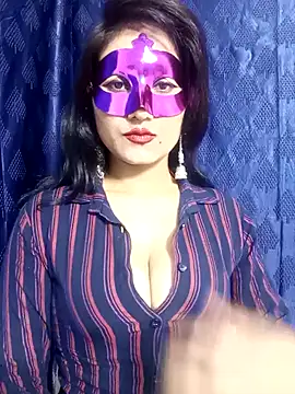 Snapshot of Stripy_Doll chatting on December 2024 01:54:02 PM Stripy Doll online show from December 2024 01:54:02 PM