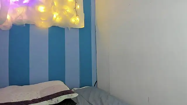 Snapshot of britny_clouds chatting on December 2024 12:16:02 PM britny clouds online show from December 2024 12:16:02 PM