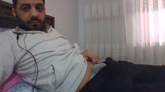 Snapshot of Sexyy_Mann34 chatting on January 2025 01:33:02 PM Sexyy Mann34 online show from January 2025 01:33:02 PM