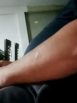 Snapshot of luchoarr chatting on October 2025 03:09:02 AM luchoarr online show from October 2025 03:09:02 AM