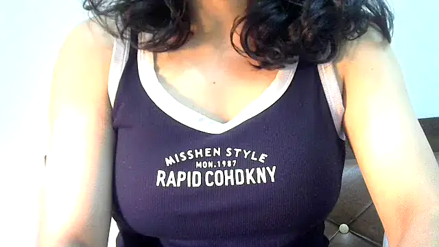 Snapshot of phuljhadi chatting on February 2025 07:55:01 PM phuljhadi online show from February 2025 07:55:01 PM