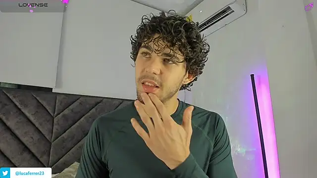 Luca ferrer  online show from February 2026 02:39:02 AM