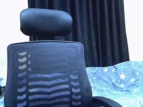 Horny-slut  online show from December 2025 02:26:01 PM