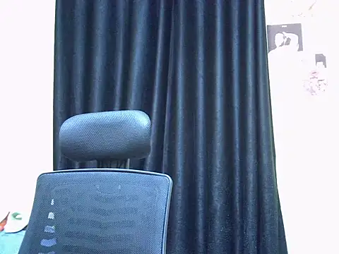 Horny-slut  online show from April 2026 07:58:01 PM