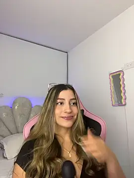 Issabela G1 online show from February 2026 11:35:01 PM