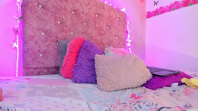 Bella  sweet online show from January 2025 12:44:02 AM