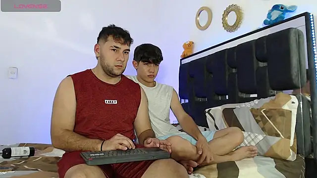 Valerio 22 online show from November 2025 01:17:01 AM