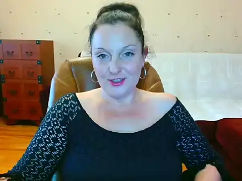 Snapshot of Alice3694 chatting on January 2025 12:20:01 PM Alice3694 online show from January 2025 12:20:01 PM