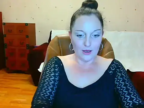 Snapshot of Alice3694 chatting on February 2025 11:10:01 AM Alice3694 online show from February 2025 11:10:01 AM