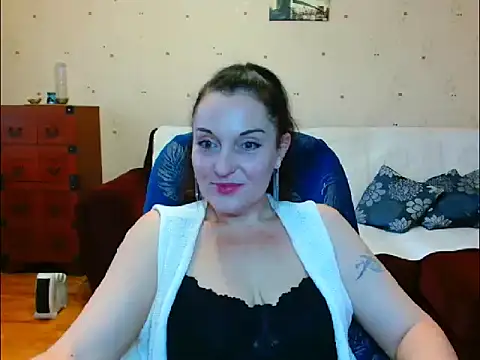 Snapshot of Alice3694 chatting on February 2026 06:51:01 AM Alice3694 online show from February 2026 06:51:01 AM