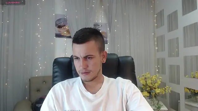 Cerokershelby online show from January 2025 07:28:02 PM