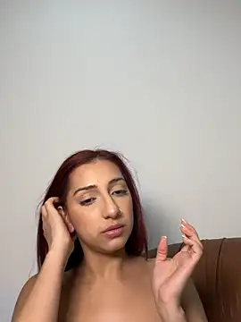 julialupato1606 online show from February 2025 08:42:01 PM