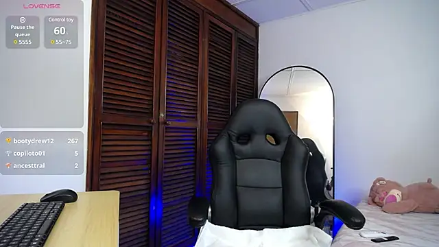 Snapshot of karoll_marquez chatting on January 2025 08:25:02 PM karoll marquez online show from January 2025 08:25:02 PM