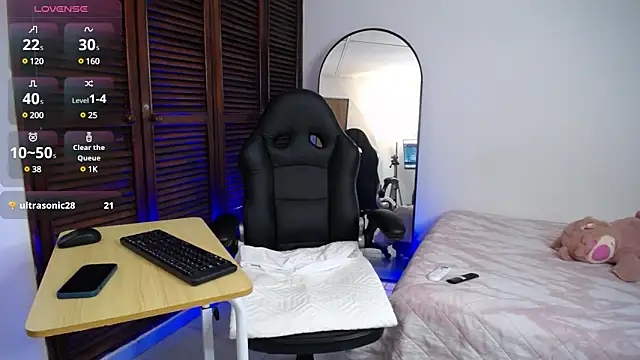 Snapshot of karoll_marquez chatting on March 2025 11:33:01 PM karoll marquez online show from March 2025 11:33:01 PM