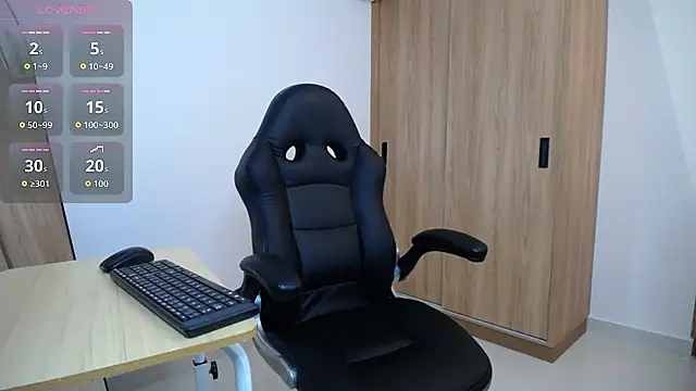 Snapshot of karoll_marquez chatting on October 2025 09:58:02 PM karoll marquez online show from October 2025 09:58:02 PM