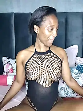 Lucy Blacksilk online show from February 2026 10:26:01 PM