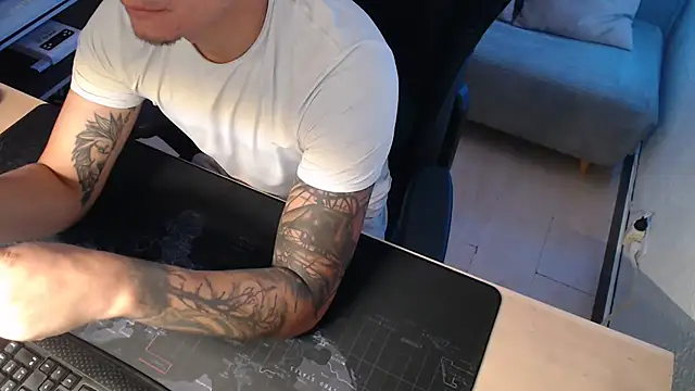 team dinamite69 online show from February 2026 12:13:02 PM