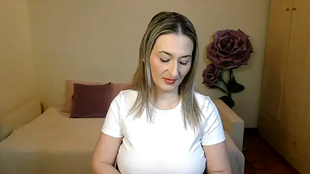 Snapshot of alexabecks chatting on March 2025 05:06:02 PM alexabecks online show from March 2025 05:06:02 PM