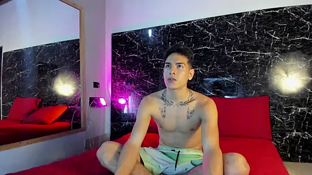 Couplehot  1 online show from January 2025 11:56:01 PM