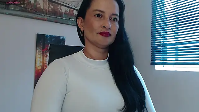 lucy diiaz online show from December 2024 05:44:02 PM