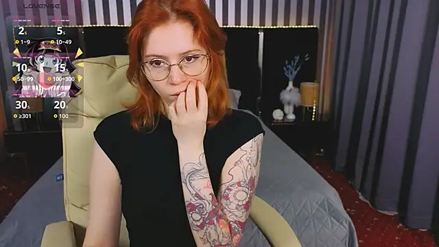 Sasha Exclusive online show from November 2025 02:18:01 PM