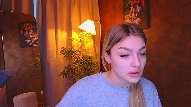 Ella Milla online show from January 2025 05:22:02 AM