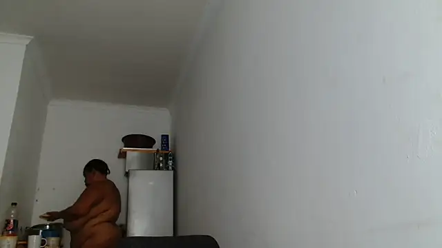 Hugetittiesxx2 online show from February 2026 04:35:02 AM