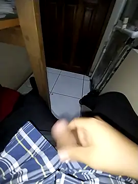 Whiper2024 online show from September 2025 06:31:02 PM