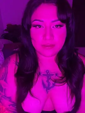 Snapshot of Phoenixcalixo chatting on May 2026 04:39:02 AM Phoenixcalixo online show from May 2026 04:39:02 AM