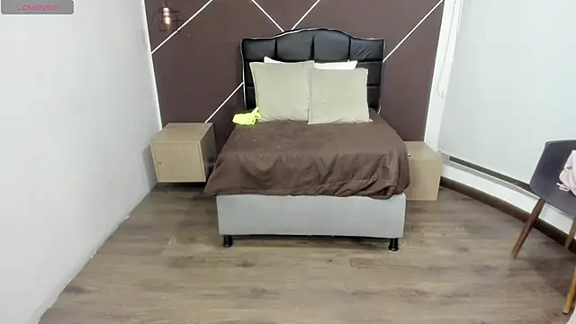 AntonellaRosee  online show from March 2025 12:12:01 PM