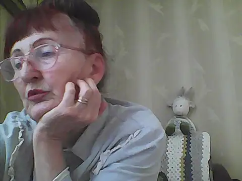 Snapshot of TanyaSweet634 chatting on June 2026 06:15:02 AM TanyaSweet634 online show from June 2026 06:15:02 AM