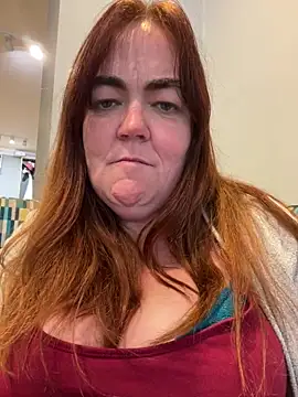 curvy-milf-abbie online show from December 2025 01:20:01 PM