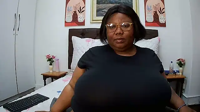 Snapshot of DAIRYBELLELIZxx chatting on July 2026 08:10:01 AM DAIRYBELLELIZxx online show from July 2026 08:10:01 AM