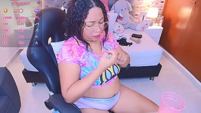 Snapshot of italy___boobs chatting on November 2025 12:53:01 AM italy boobs online show from November 2025 12:53:01 AM