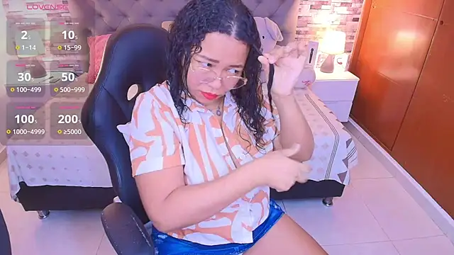 Snapshot of italy___boobs chatting on November 2025 12:05:02 PM italy boobs online show from November 2025 12:05:02 PM