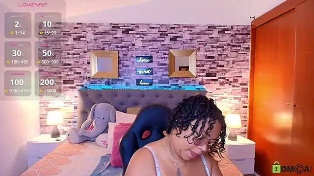 italy   boobs online show from February 2026 01:33:02 PM