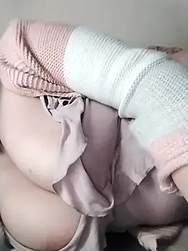 Snapshot of Siliintop chatting on February 2025 05:02:02 AM Siliintop online show from February 2025 05:02:02 AM