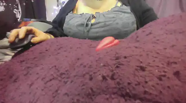 Snapshot of Alli_Kat chatting on January 2025 05:05:02 AM Alli Kat online show from January 2025 05:05:02 AM