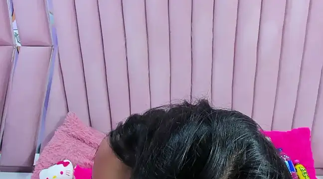 nathalia pink online show from December 2024 08:07:02 PM