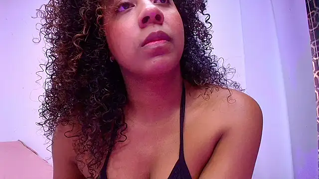 franyelimss online show from February 2025 07:14:02 PM